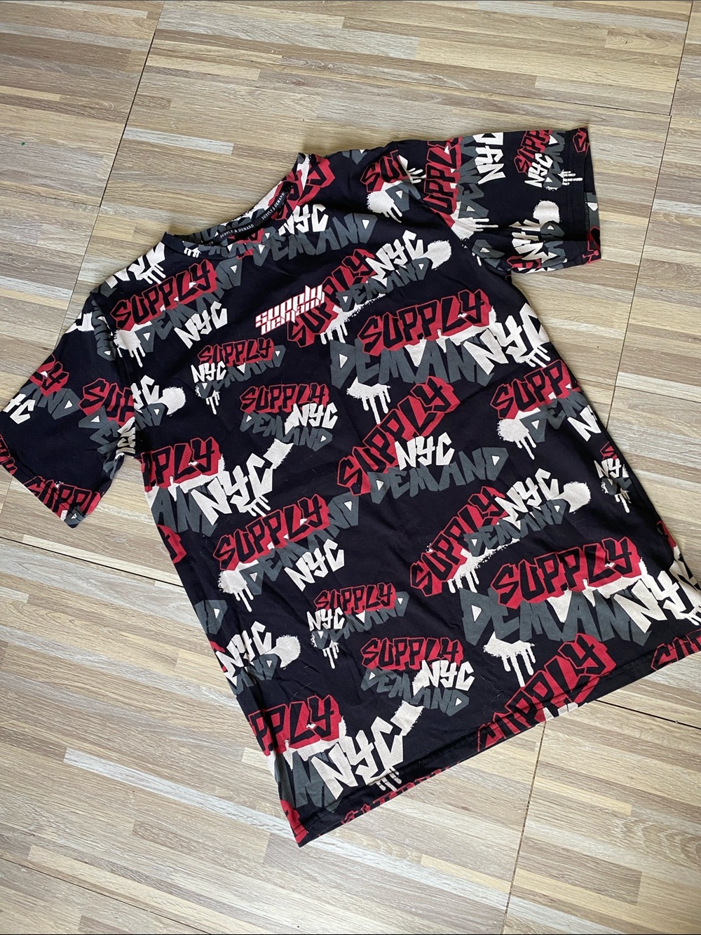 NWOT SUPPLY AND DEMAND short sleeve tee shirt size kids boys extra large